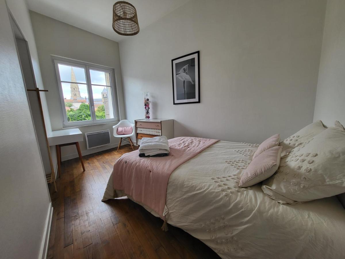Le P'Tit Nid Appartement Parthenay Buitenkant foto